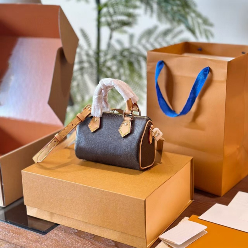 Designer bag Nano Mini Crossbody Shoulder Bag Women Luxury Leather sleek design Handbag Totes Wallet Classic Messenger Purse