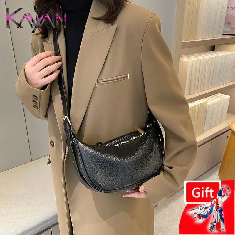 2019 Lichee Leather Womens Shoulder Bag Solid Color Cross Body Bag Womens Casual Underarm Garbage Bag Womens Moon BagW250419