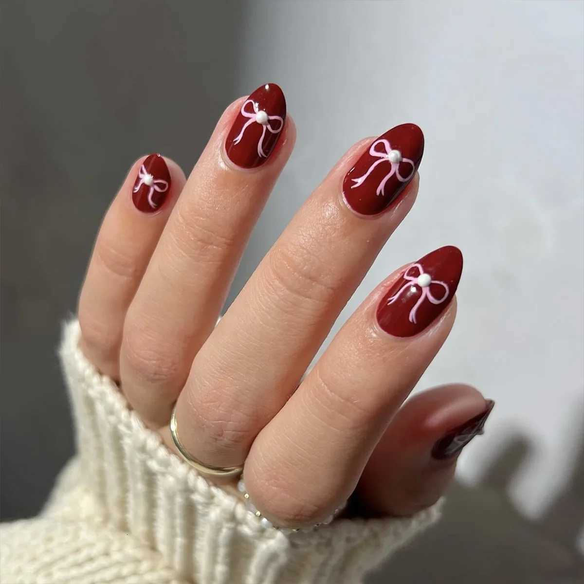 24Pcs Short Almond Full Cover False Nails Tips with Pink Smudge 3D Flower Design Press on Nails Pearl Detachable Fake Nails ArtT251118T251119