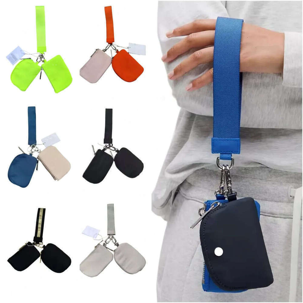 2025 Yoga Clutch luluity lemonics Keychain Yoga Gym Mini Designer Purse With Detachable Zipper Around Wrist Guard luluity lemonics Keychain Bag Wallet Portable