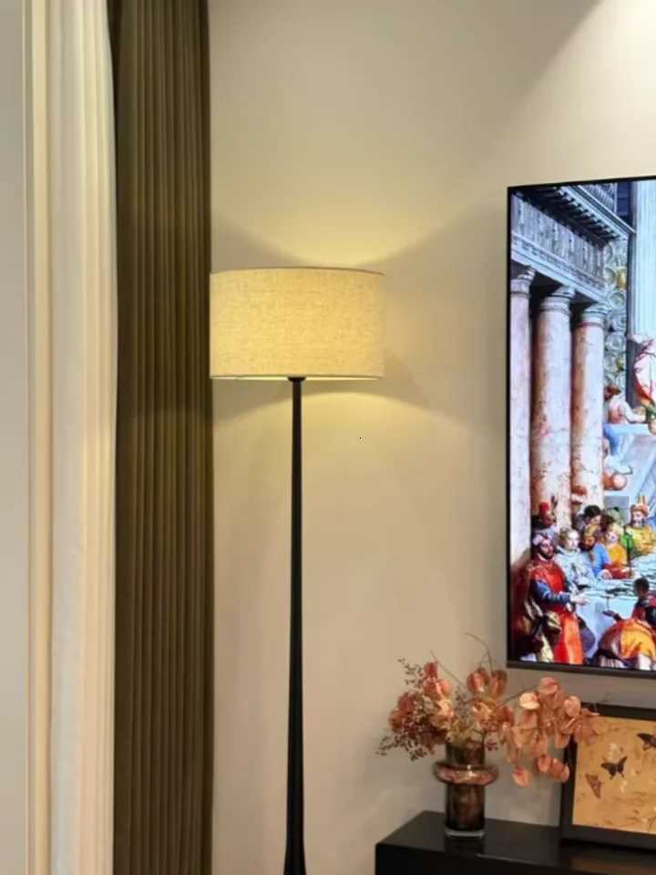 Vintage Fabric Floor Lamp Living Room Sofa Side Standing Lamp Antique Home Shelf Lamp LED Light Bedroom Bedside Lamp With Table M251119
