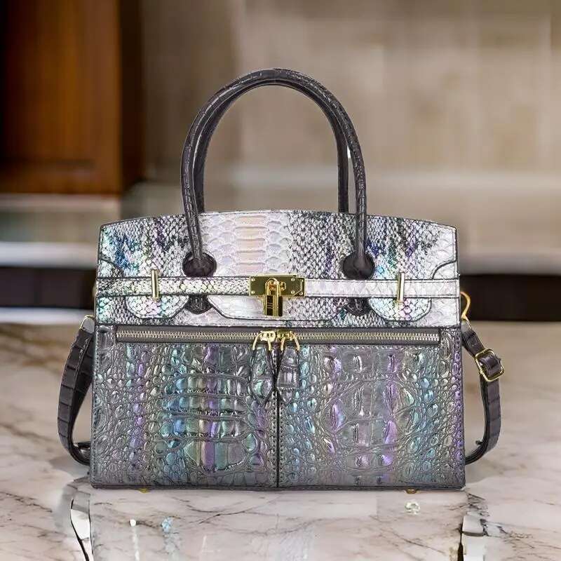 Fashionable Crossbody Bag For Women Designer Handbag Minimalist Solid Color Leather Clutch Vintage P Style