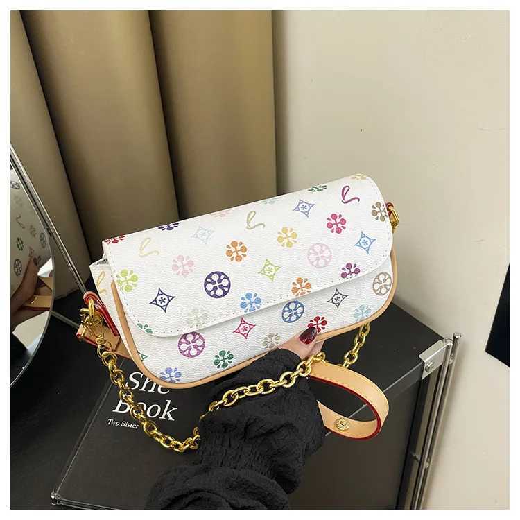 New Womens Luxury Printed Chain Bag High-End Fashion Design Light Luxury Exquisite Underarm Bag for Commute OutingsW251119