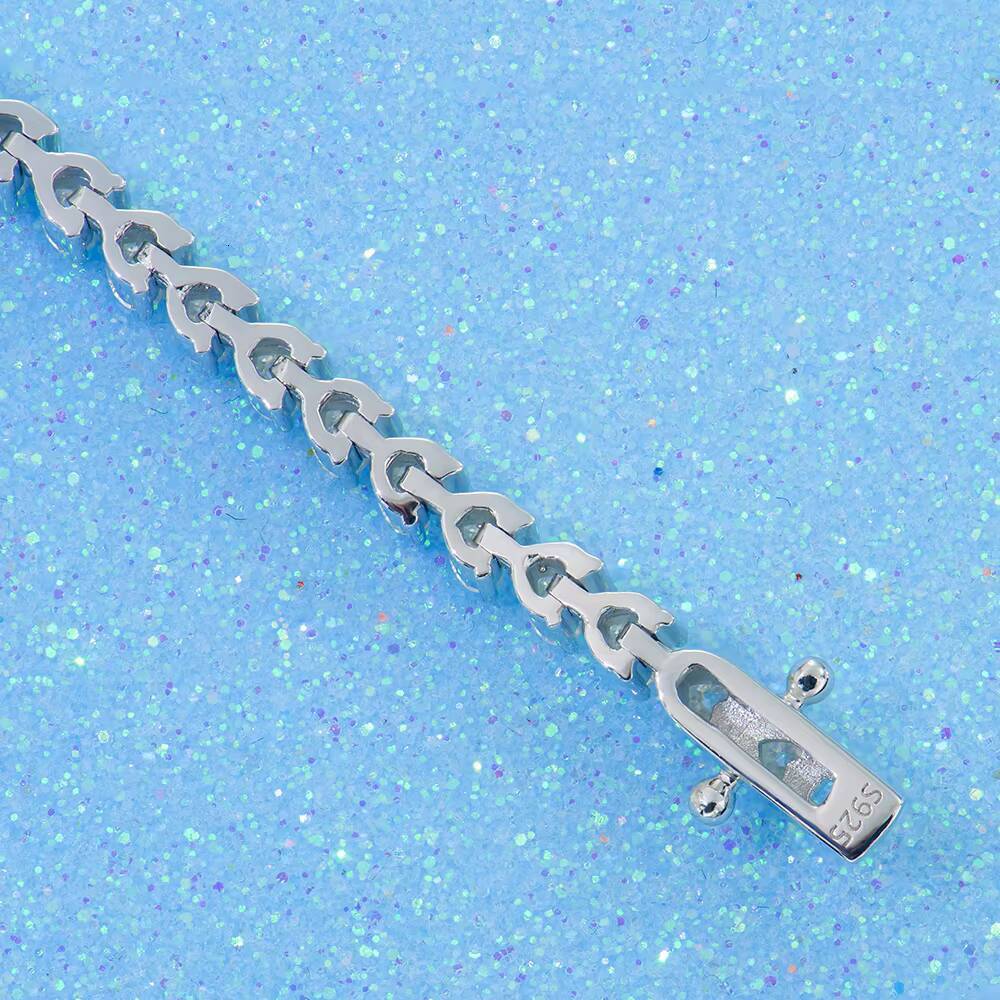 Hot Sales Jewelry 33MM Heart Moissanite Tennis Chains Bracelet 925 Silver Bracelet Jewelry for Women