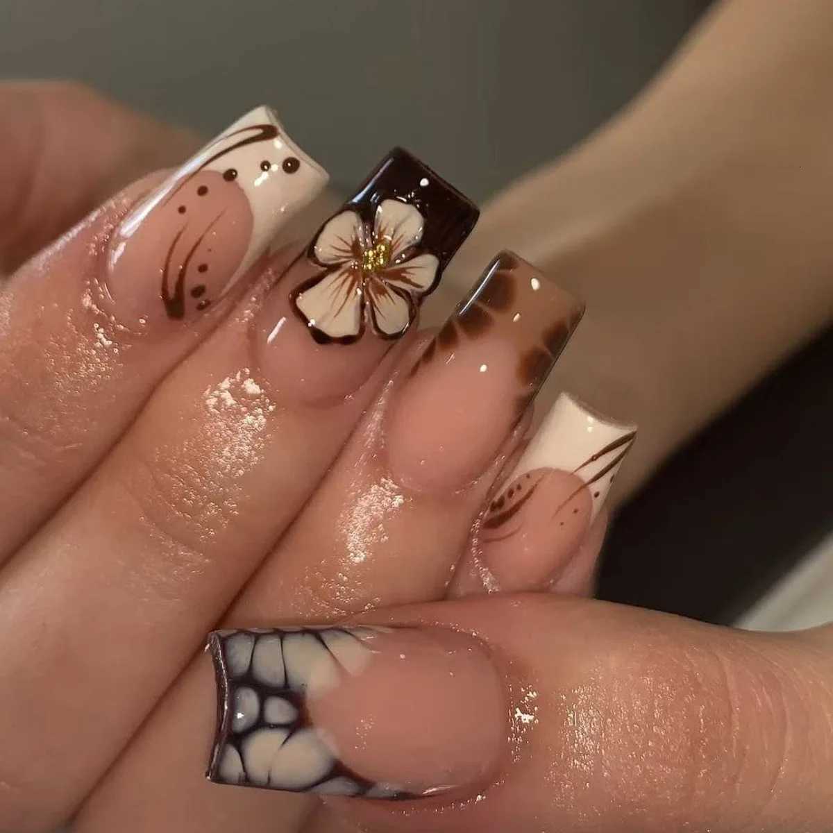 24Pcs Mid-length Square French False Nails Press on 3D Flower Crocodile Grain Design Fake Nails Detachable Full Cover Nails TipsT251118T251119