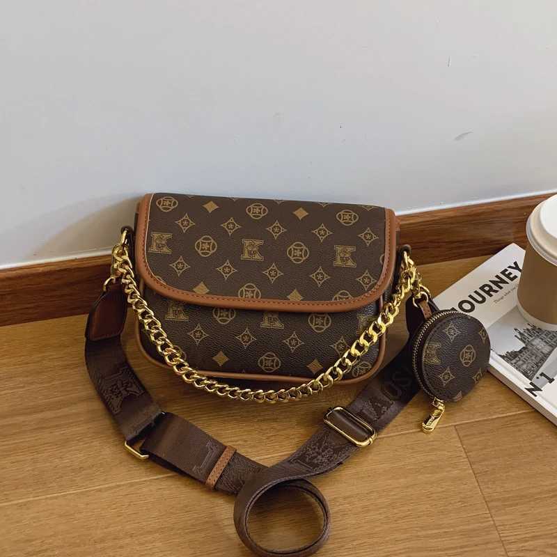 Unique Vintage Clutch Bag For Women - Luxury Leather Party Handbag With Retro LetterW251119