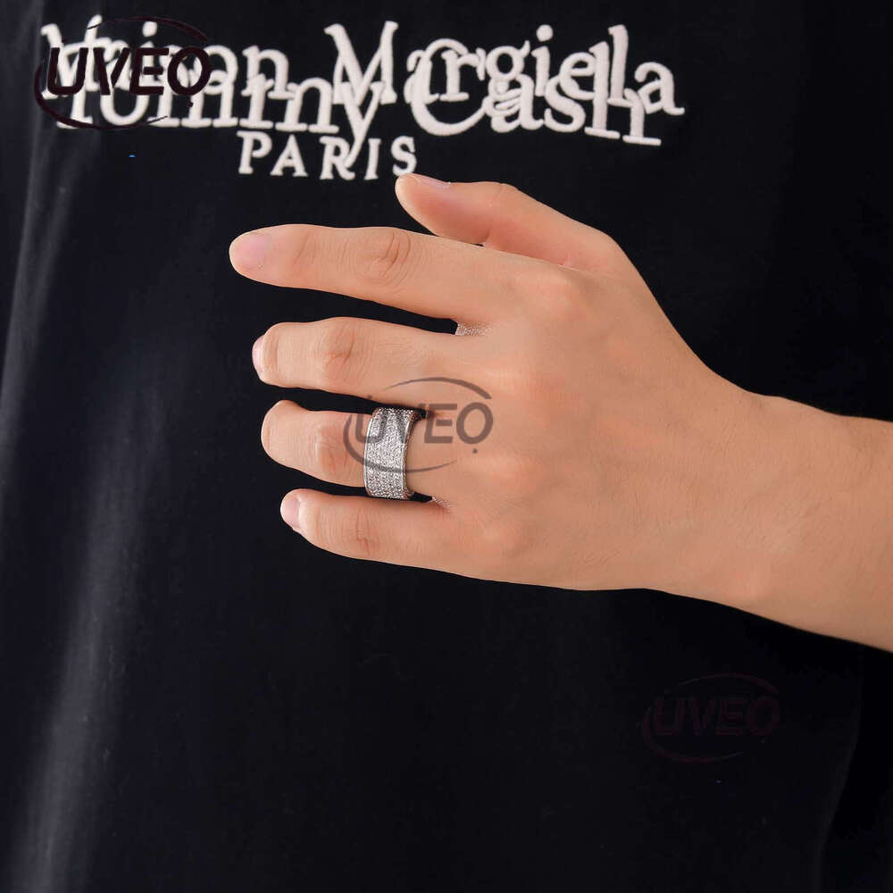 Luxury designer Hip Hop Men and women five row ring, micro-inlaid ice out of VVS Moissanite hip hop ring