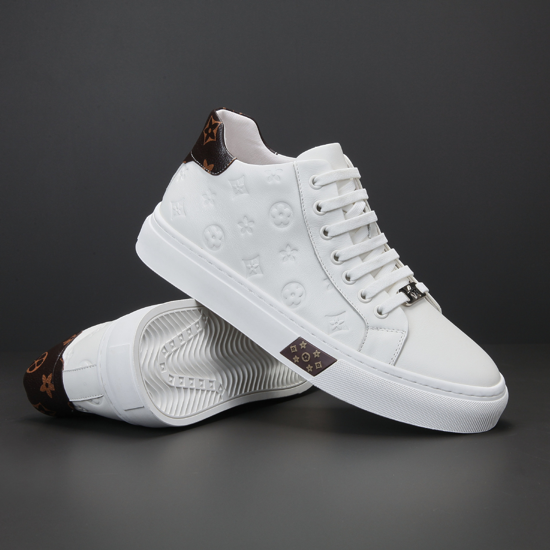 Fashionable Light Luxury Men's Shoes Autumn New Arrival Versatile Casual High-Top Sports Sneakers White and Black Size 37-44 Free Shipping