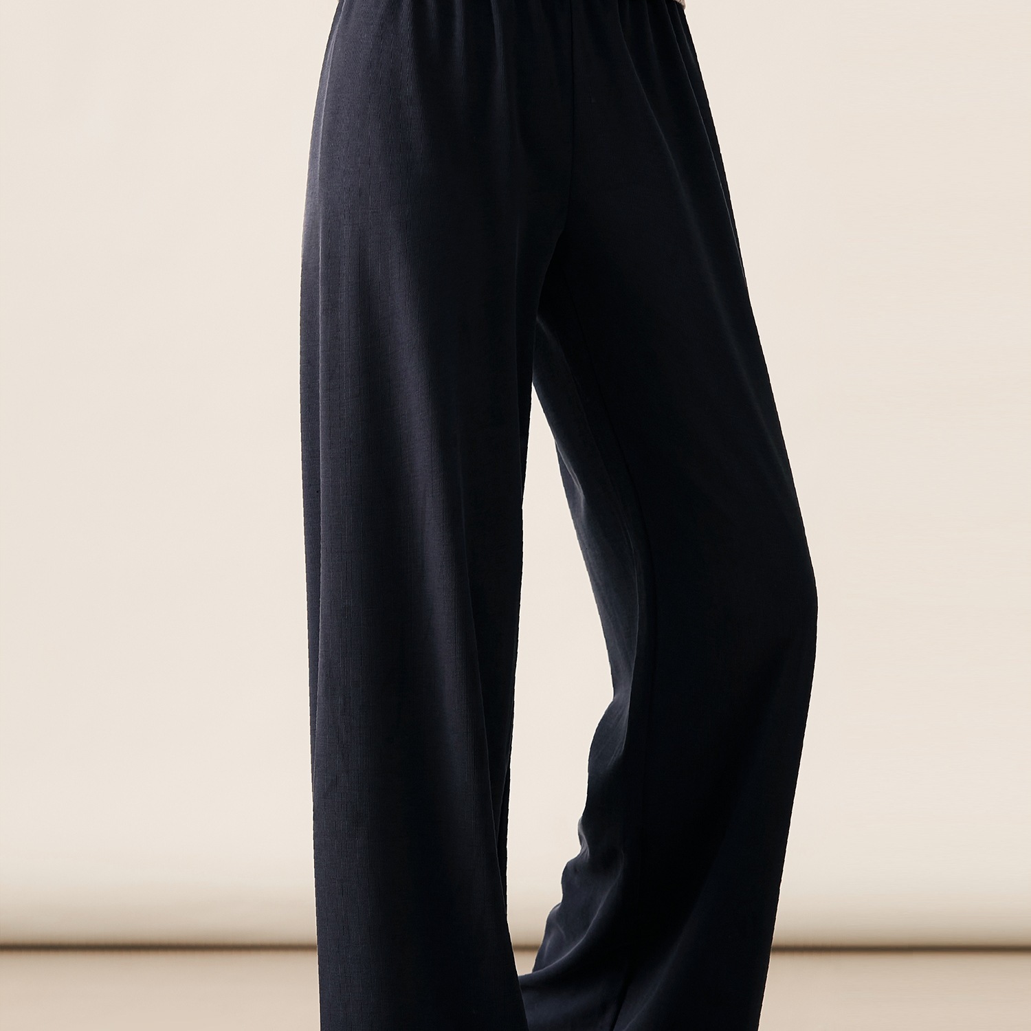 Spring/Summer New Smooth Breathable Skin-Friendly Wide-Leg Straight Slimming Casual Pants