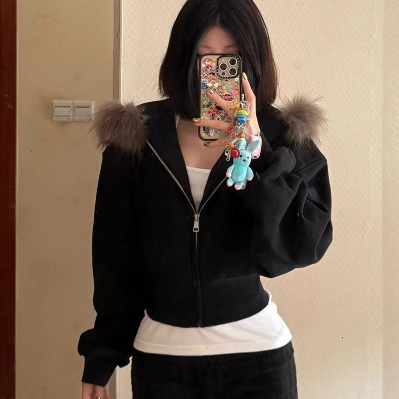 American Vintage Black Hoodie Sweatshirt Women Statement Fur Collar Long Sleeve Jacket Harajuku Y2K Zip Slim Street Cropped Coat 251124