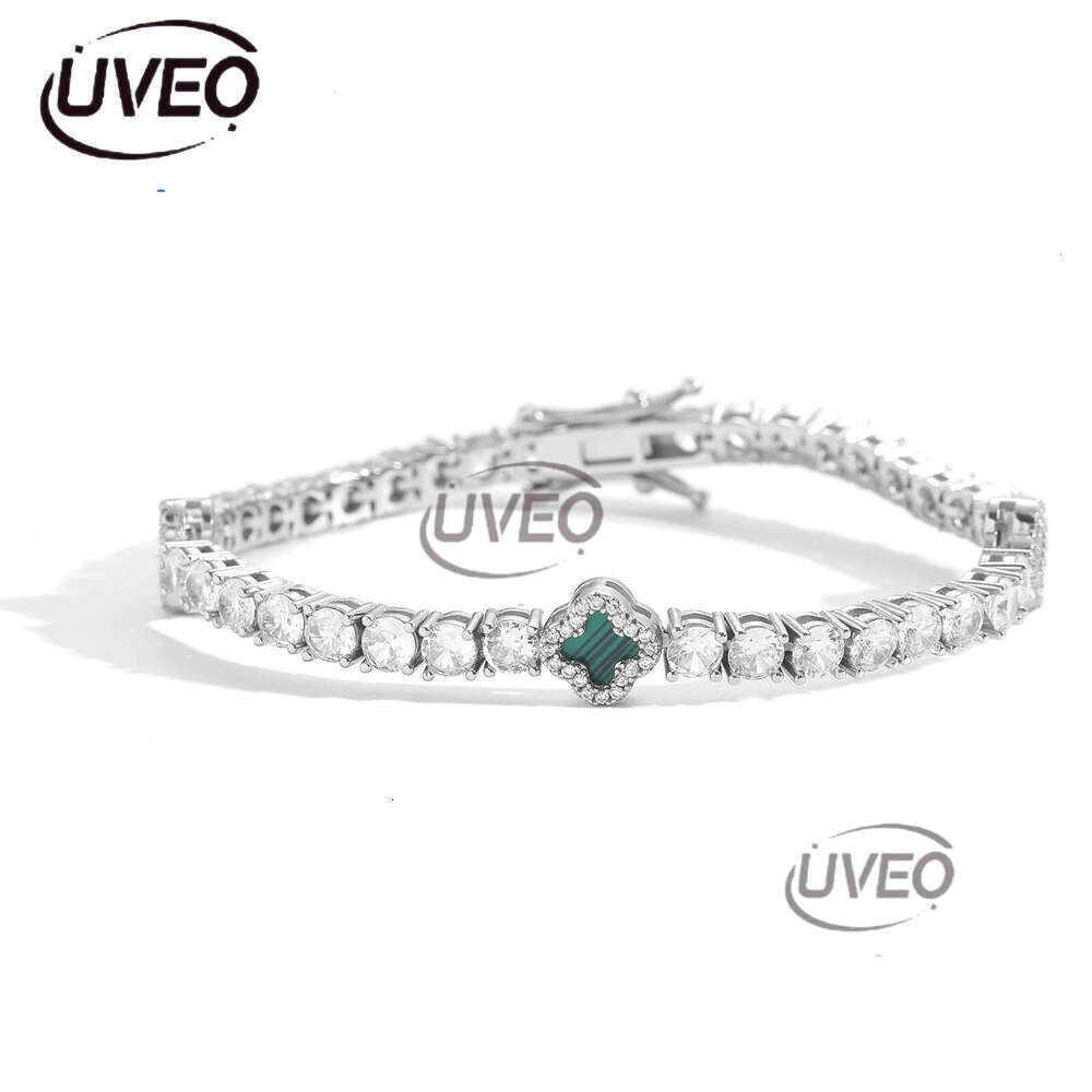 Style four-leaf clover inlaid ice out VVS Moissanite tennis bracelet Free delivery