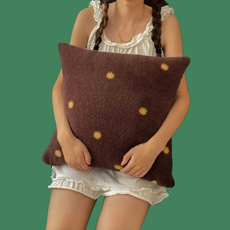 2025 A sheep wool throw cartoon small fresh throw living room bedroom 45x45cmM251119