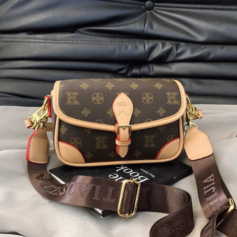 Vintage Inspired Leather Crossbody Bag For Women Elegant Shoulder Bag Luxury Designer Tote Fashion HandbagW251119