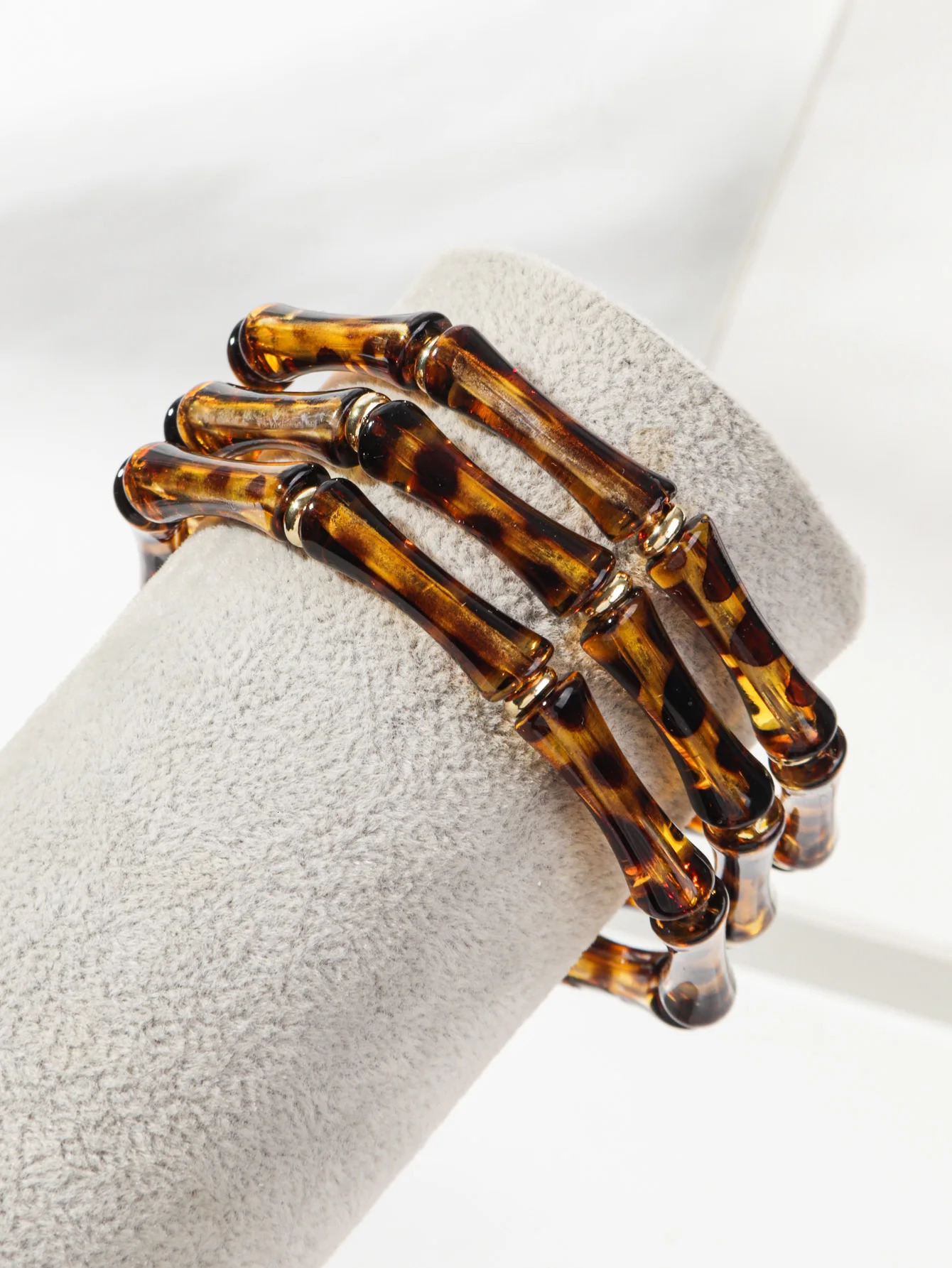 3pcs Leopard Acrylic Bamboo Womens Hand Bracelets Retro Stack Thin Tube Beaded Elastic Bracelet Bangle Couple Jewelry Gift 250418