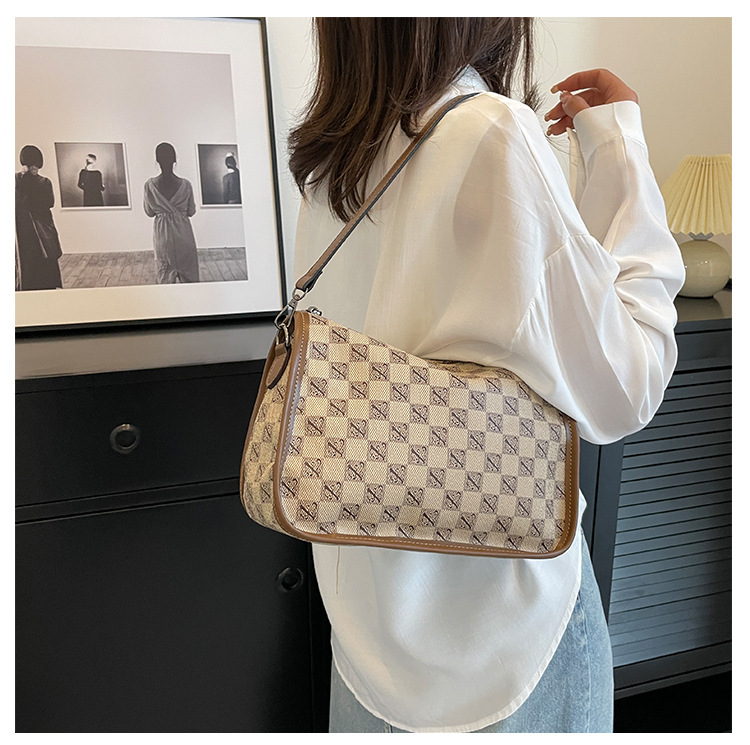 Free shipping designer bags New Checkered Handbag Fashion Practical Single Shoulder Crossbody Bag Weave casual and fashionable bags