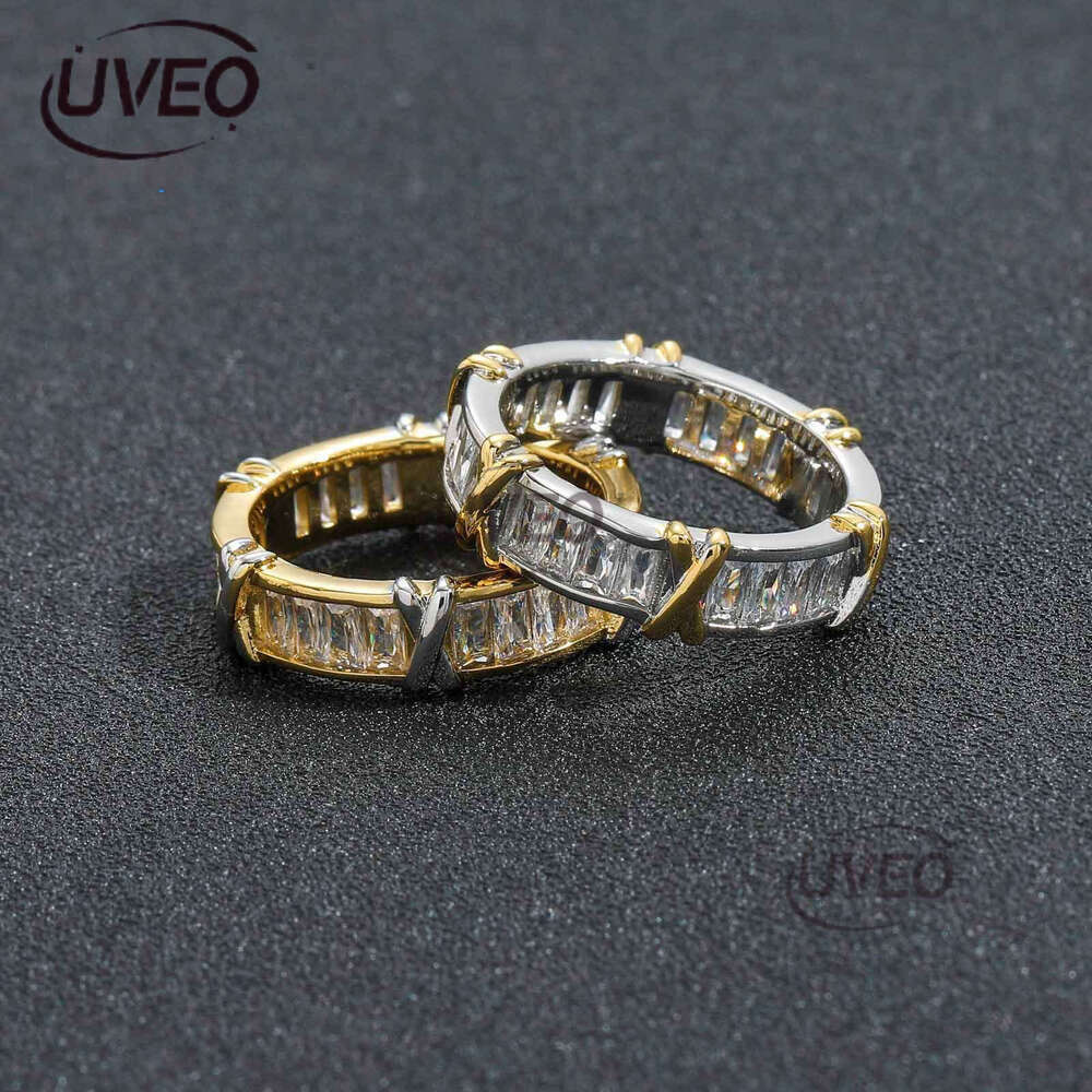 Luxury designer two-tone cross with ice out VVs Moissanite ring, free delivery of hip hop diamond ring for men and women