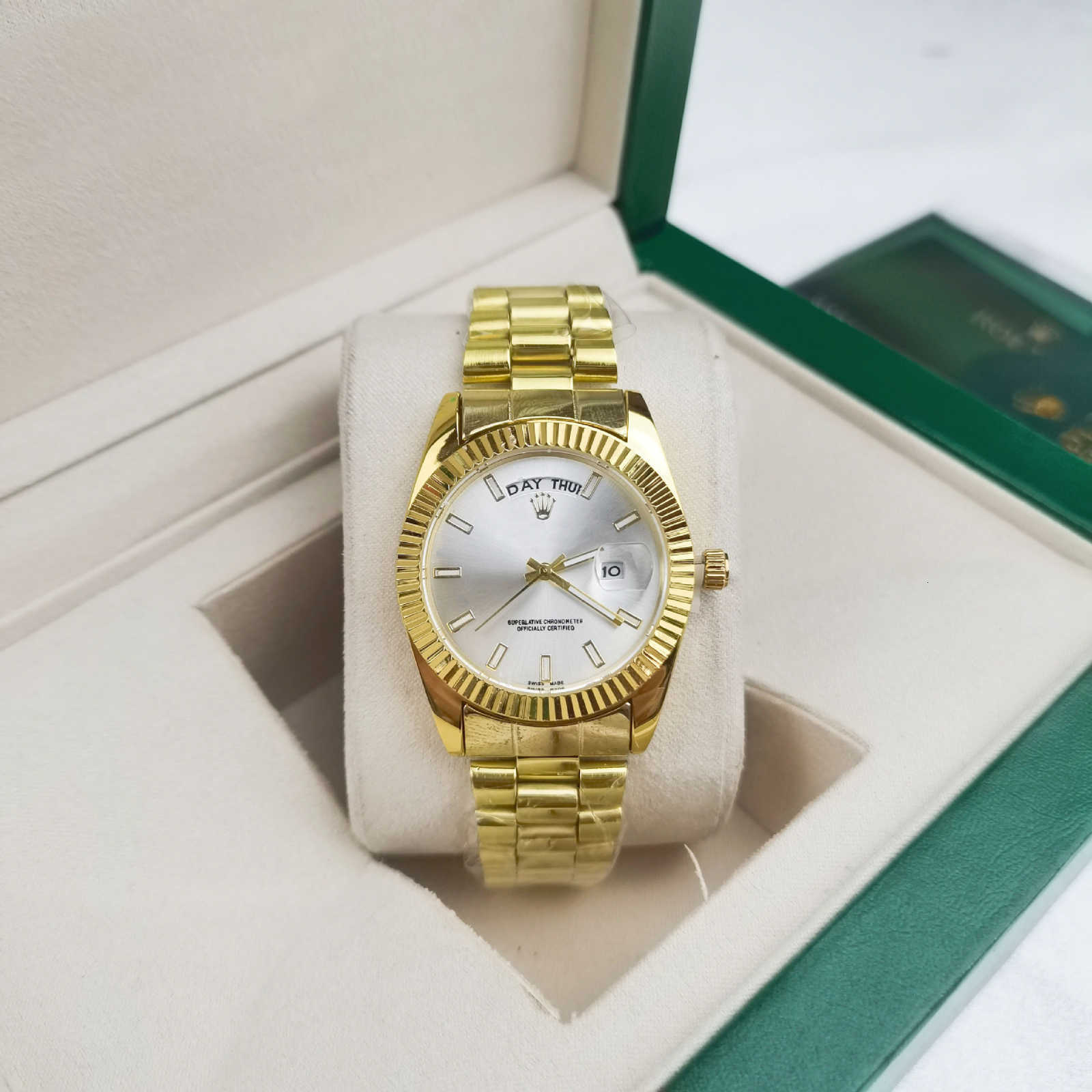 Sunday calendar type watch double calendar chronograph series type lady steel band watchW251104