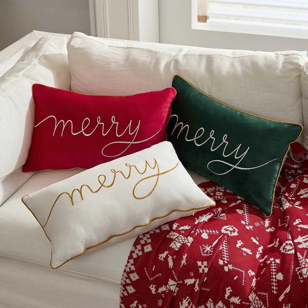 White Christmas Covers 30x50cm Merry Emboridered Gold Decorative cases Winter Holiday Gift Cushion Cases Red GreenM251119