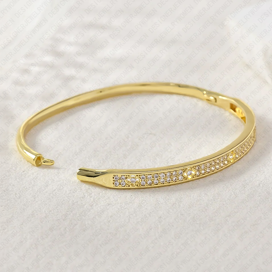 Designer Bracelet Bracelet for Women Snake Bangle Diamond Bangles Luxury Jewlery Designer for Women Elegant Timeless Gift Premium Sparkling Statement