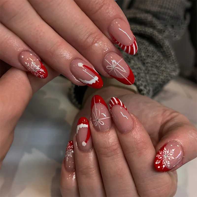 24Pcs Short Round Head Fake Nails Snowfield Santa Claus Design Press on False Nails Snowman Bow Detachable Full Cover Nails TipsT251118T251119