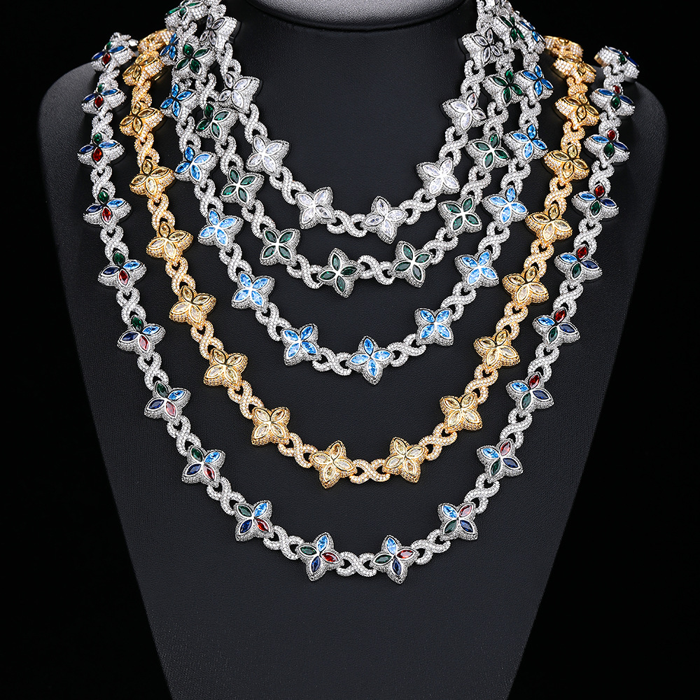 Jewelry Luxury Necklaces Designer Chic Unisex Jewelry Durable Gold Plated Chain Lustrous 5-Leaf Clover Pendants Set with Premium Grade Stones