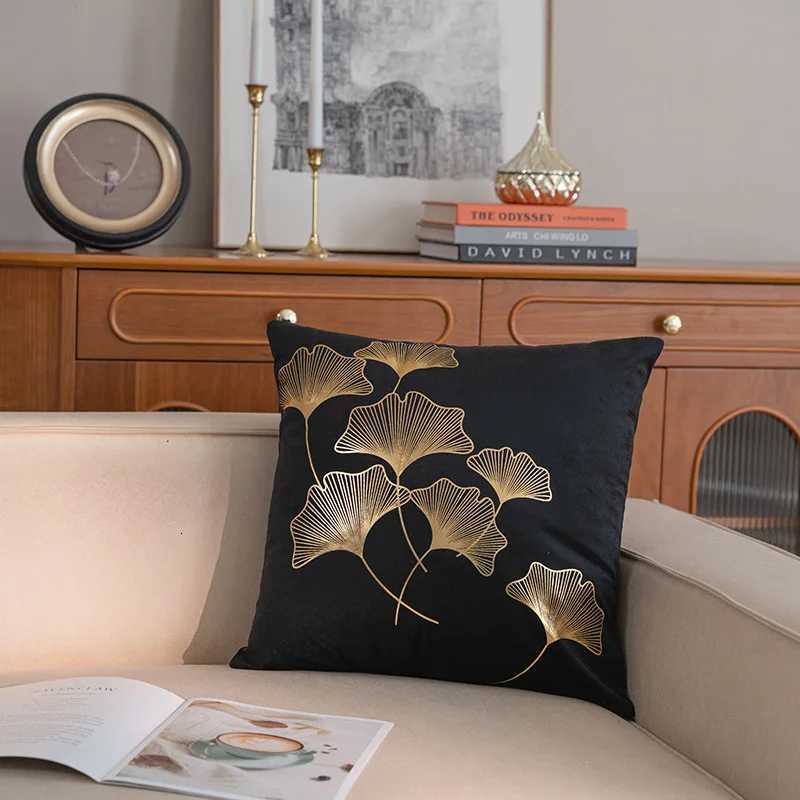 White Gold Leaves Throw Covers 18x18Gold Foil Stamping Decorative Cases Soft Velvet for Sofa Bed Home DecM251119