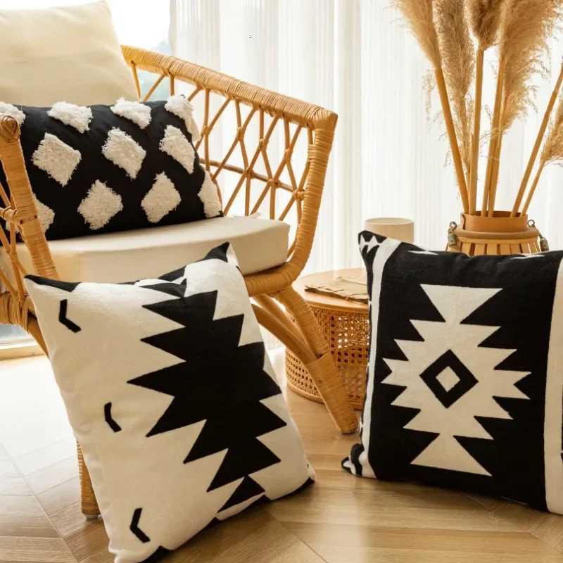 Modern Black and White Embroidered Cushion Cover Geometric Fully Embroidered case Cover Home Sofa Decoration CasesM251119