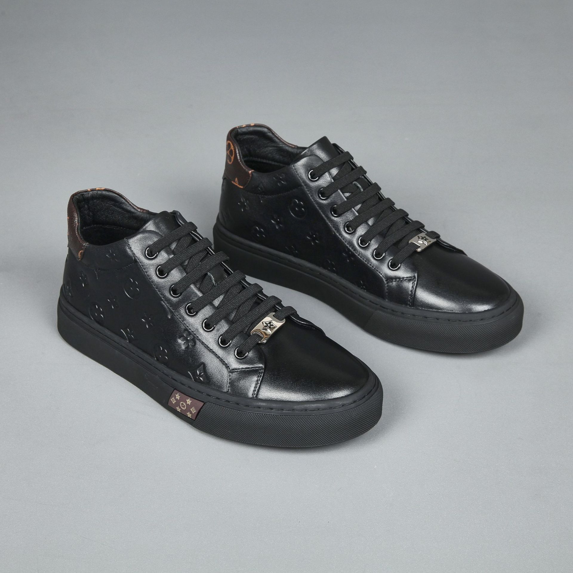 Fashionable Light Luxury Men's Shoes Autumn New Arrival Versatile Casual High-Top Sports Sneakers White and Black Free Shipping