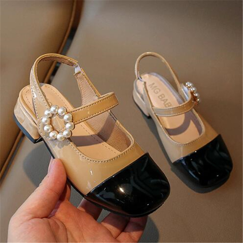 Fashion Girls Sandals Slides Spring Summer Baotou Children Flat Sandal Slipper Soft Sole Comfortable Kids Shoes Princess Dress Shoe