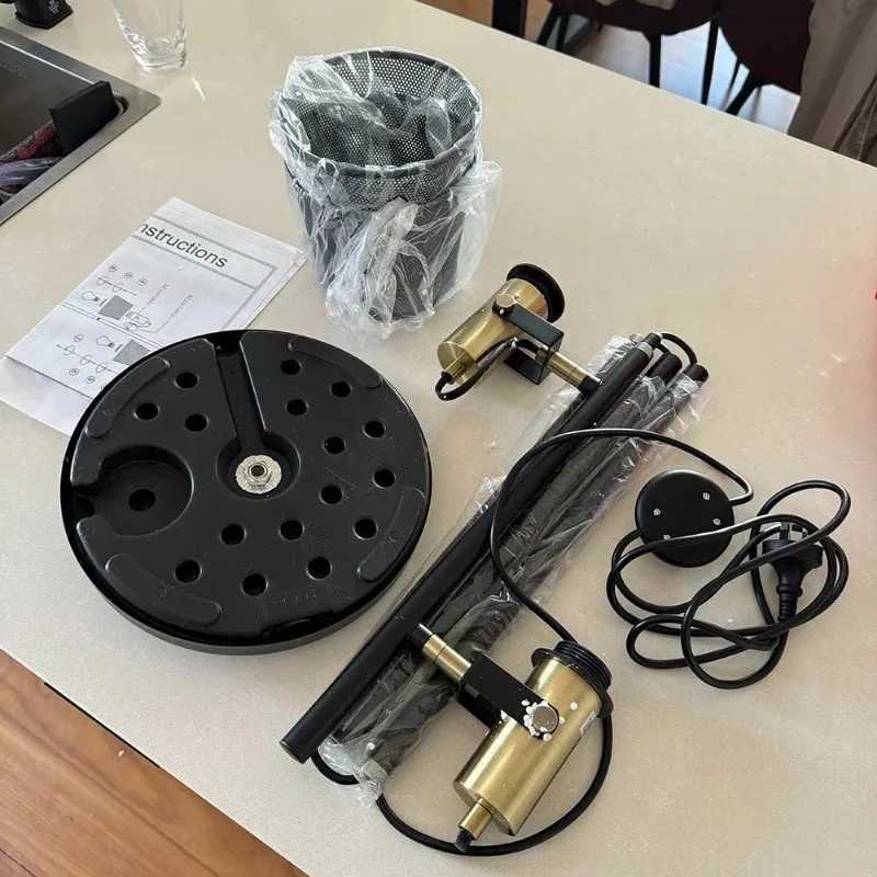 Nordic Vintage LED Floor Lamp Rotundity Grid Lampshade Foot Switch Rotable Living Room Bedroom Restaurant Kitchen Standing Light M251119