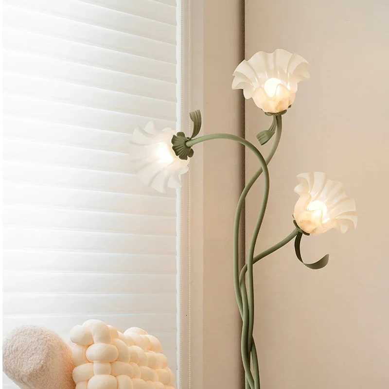 French 3 Head White Acrylic Lily LED Dimmable Floor Lamp Foot Switch Restaurant Study Kitchen Living Room Bedroom Standing Light M251119