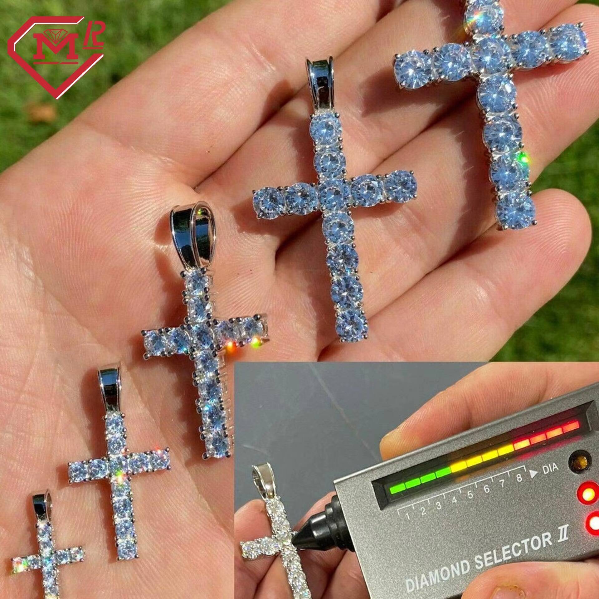 Passed Diamond Tester Moissanite Cross Pendant Hiphop 925 Sterling Silver Iced Cross Custom Moissanite Pendant