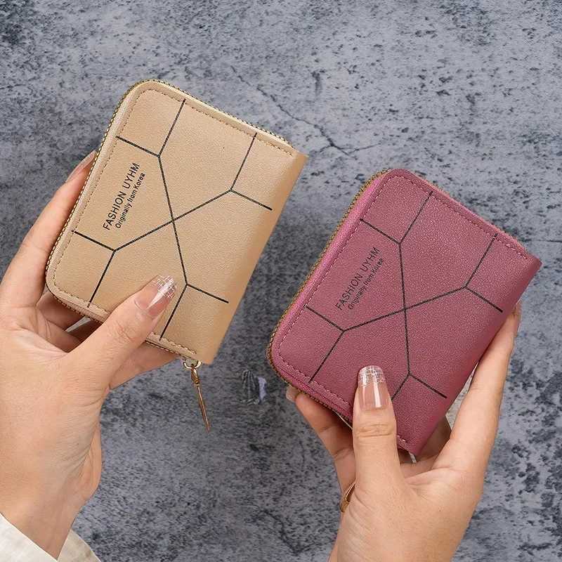New Womens Wallet Short Simple Card Bag Wallet Summer Zipper PVC Material Card Clip Pendant Daily Collocation Small WalletT251119