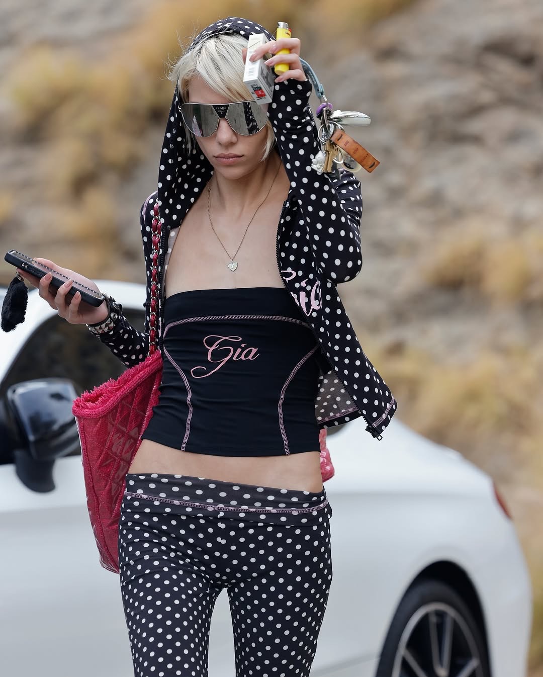 Elegance Women's Tracksuits Iamgia 2025 Style Straight Shoulder Letter Printing Bright Line Design Slim Fit Hooded Zipper Short Jacket Winter Sho