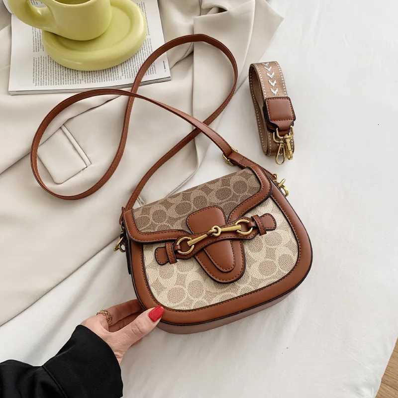 New trendy and retro crossbody bag for women Korean version western-style womens bag saddle bag wide shoulder strap shoulderW251119