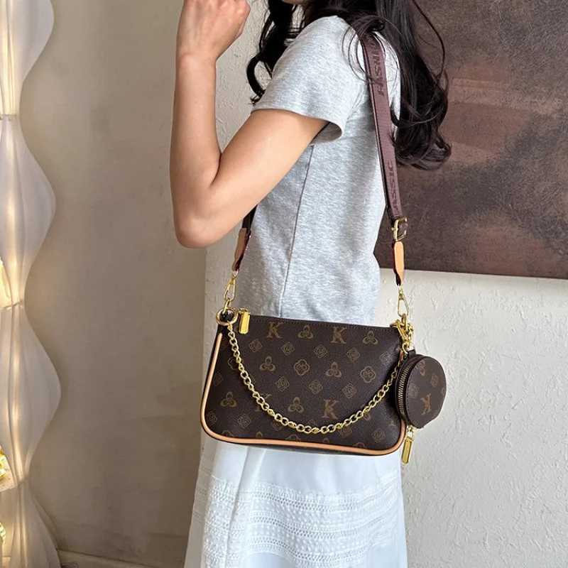 High-End Simple Classic Leather Designer Bag For Women With Trendy Crossbody Style Solid Color And Spacious ShopperW251119