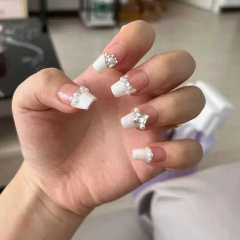10Pcs Luxury Handmade Press On Nails Nude Fake Nail With Pearl Diamonds Design French Full Cover On Nails For Women And GirlsT251118T251119