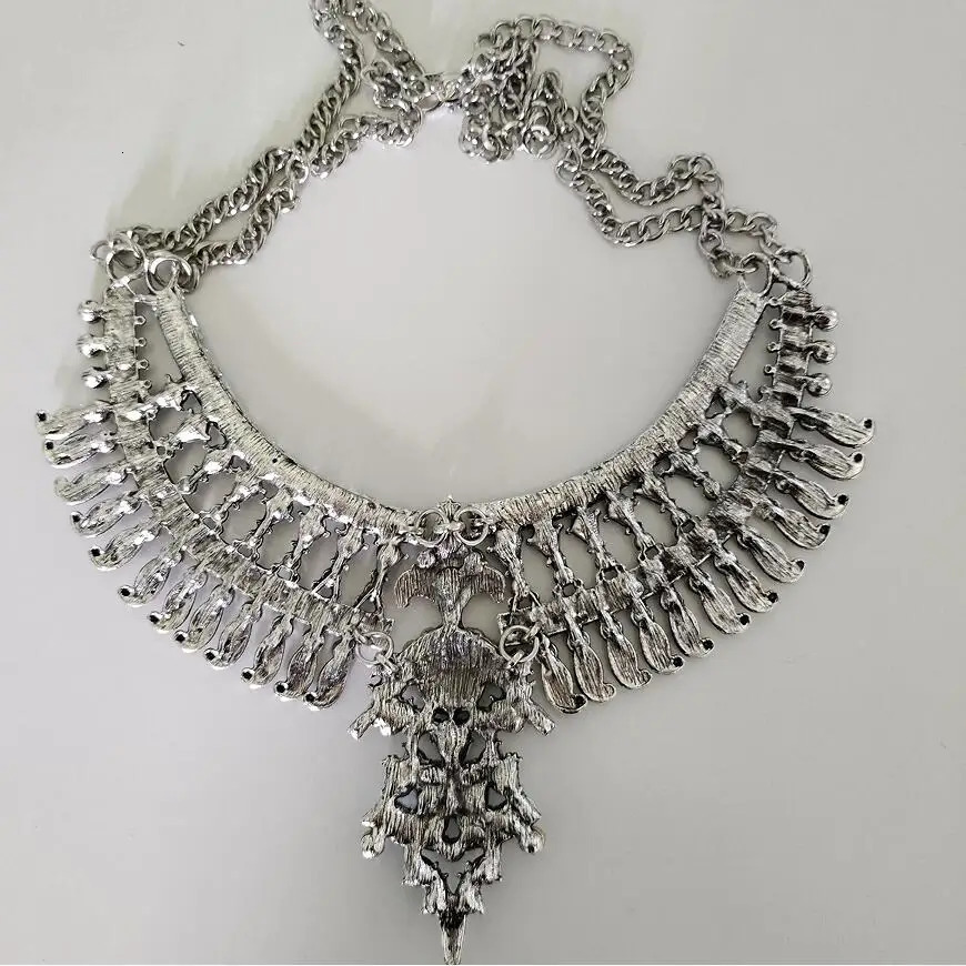 2025 Indian Statement Silver Plated Vintage Necklace Women Fashion Boho Ethnic Large Collar Big Bib Necklace Lady Jewelry 251118