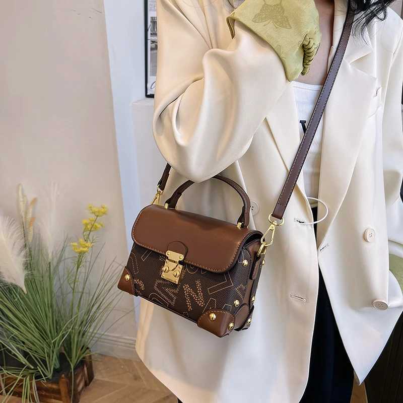 Water-Resistant Ladies Tote Bag Luxury Leather Crossbody Shoulder Handbag Womens Travel-Friendly PurseW251119