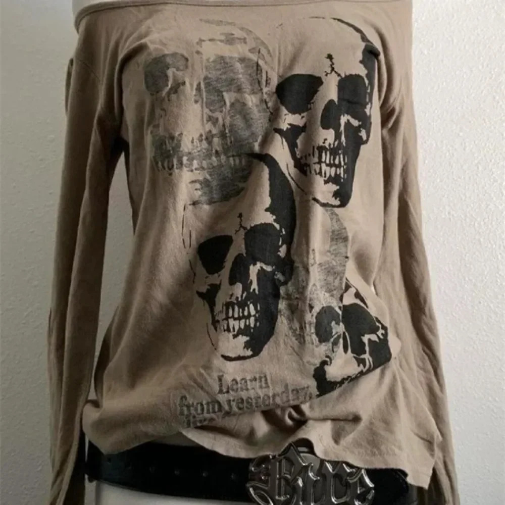 Y2k retro Emo womens Harajuku long sleeved Acubi Fairycore Tshirt skeleton printed Gothic oversized top Alt clothing 250410
