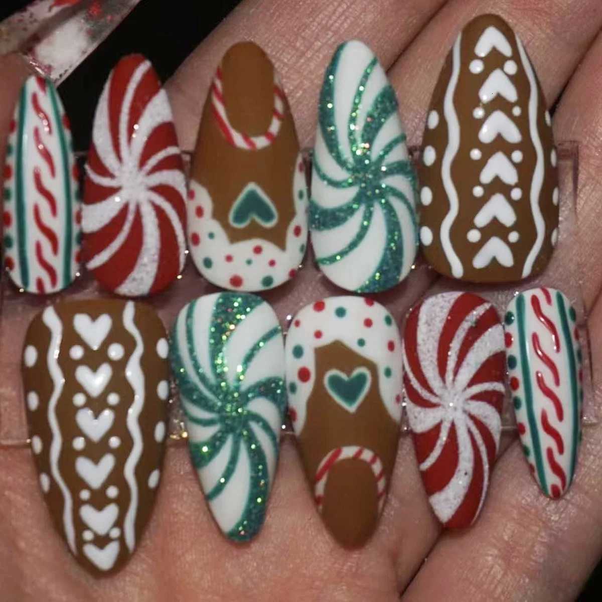 24pcs Round Head Almond False Nails Christmas Glitter Red Full Cover Nail Tips Fashion Snowflake Design Long Press on Fake NailsT251118T251119