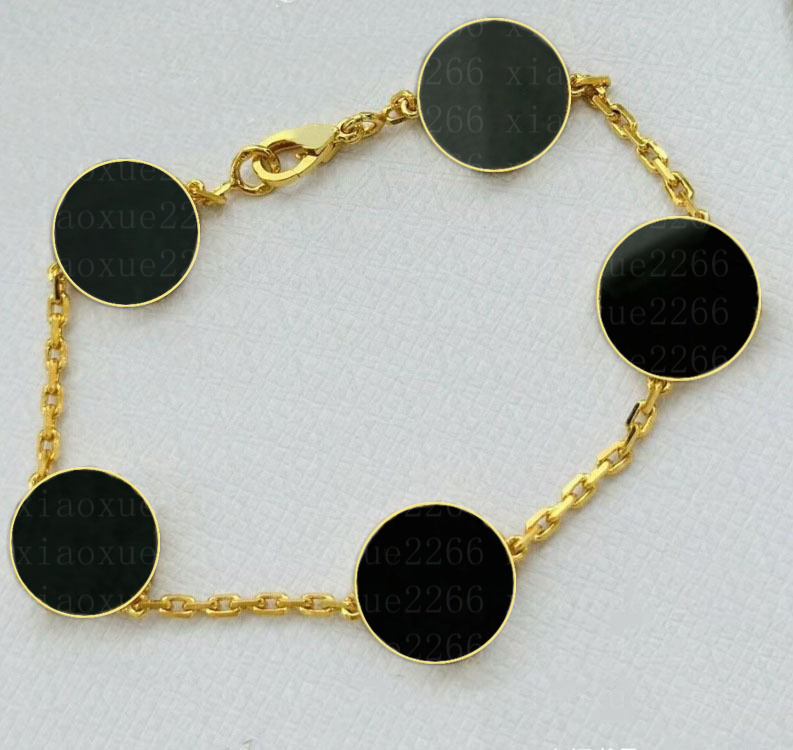 Top Quality Lucky Clover Bracelet Designer Bracelet for Women 18k V gold Couple Bracelet Charm Bracelet men Outdoor Meisure Party Jewelry Gifts Multiple Colors