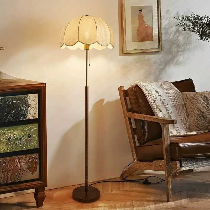 American Vintage Iron Led Floor Lamps Living Room Sofa Side Dimming Standing Lights Bedrooms Bedsides Homestay Cafe Corner Decor M251119