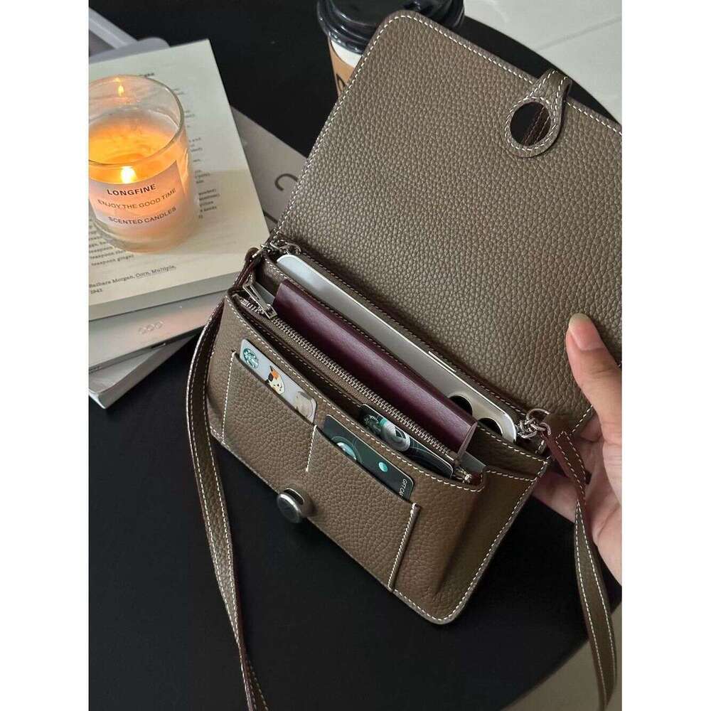 designer bag 2025 New Convenient Multi-Functional Passport Holder Crossbody Phone Bag Three-in-One Multi-Use Handheld Bank Card Wallet