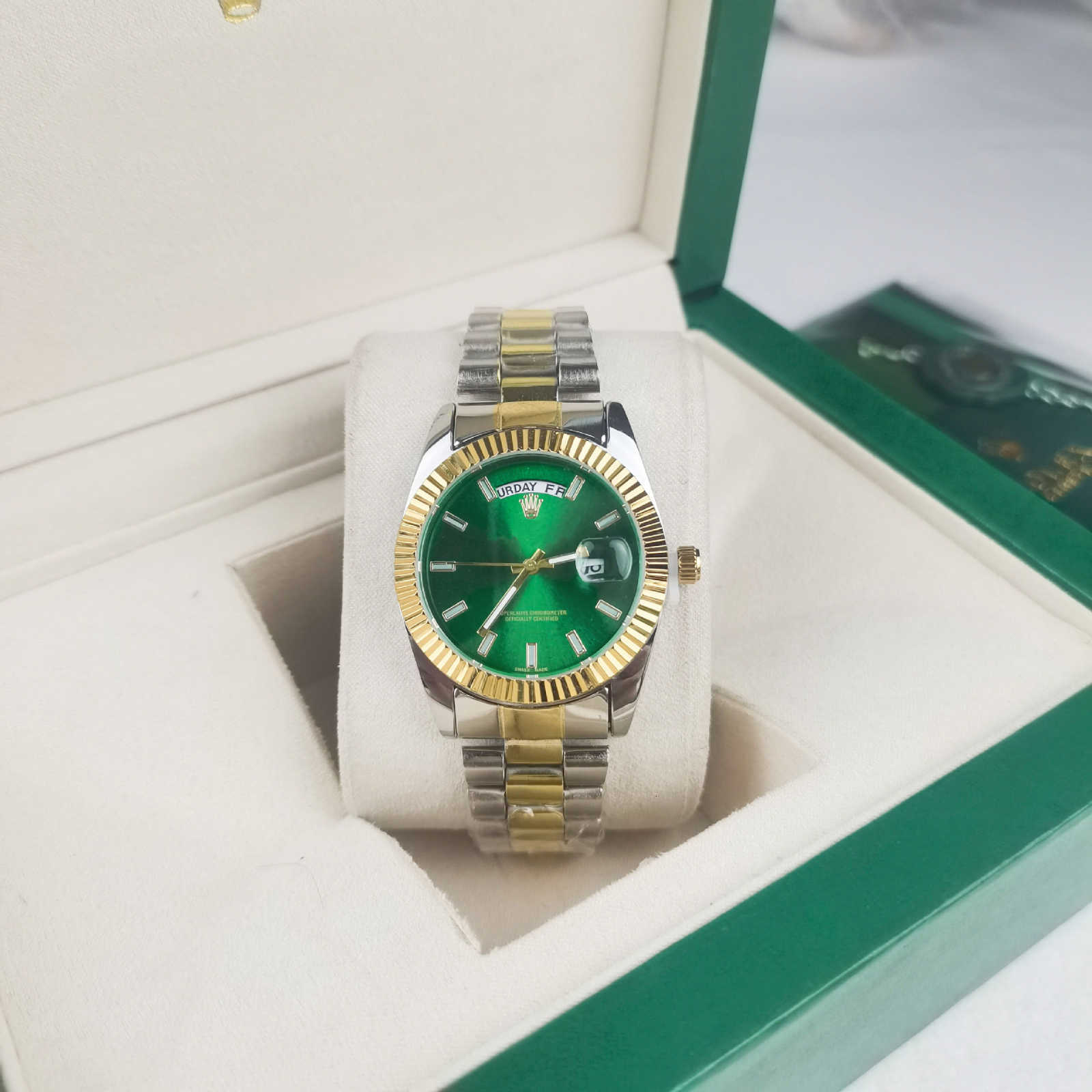 Sunday calendar type watch double calendar chronograph series type lady steel band watchW251104