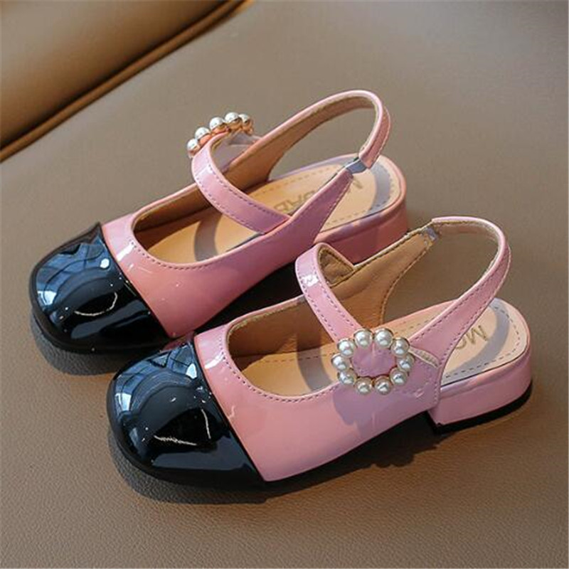 Fashion Girls Sandals Slides Spring Summer Baotou Children Flat Sandal Slipper Soft Sole Comfortable Kids Shoes Princess Dress Shoe