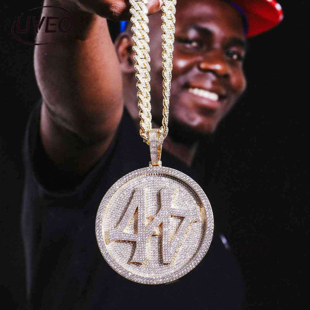 Big Round 3D Micro vvs1 Custom Pendant With D Color VVS Melee Size Moissanite Dia For Man
