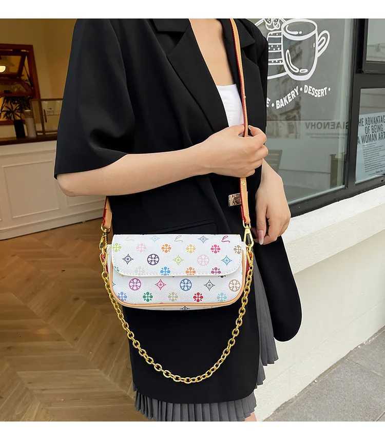 New Womens Luxury Printed Chain Bag High-End Fashion Design Light Luxury Exquisite Underarm Bag for Commute OutingsW251119