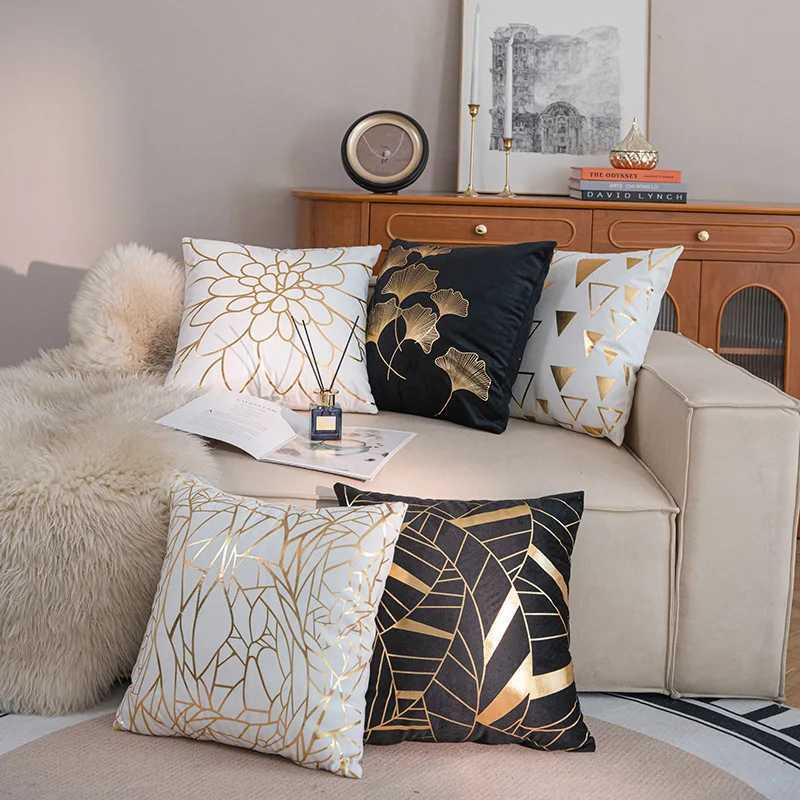 White Gold Leaves Throw Covers 18x18Gold Foil Stamping Decorative Cases Soft Velvet for Sofa Bed Home DecM251119
