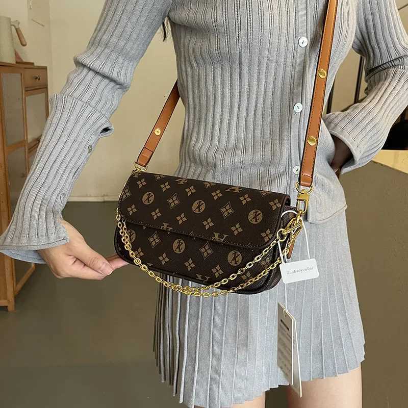 2025 New Retro-Texture Womens Underarm Bag - Fashion Printed Stylish Chain Shoulder/Crossbody Daily Commuter TravelW251119